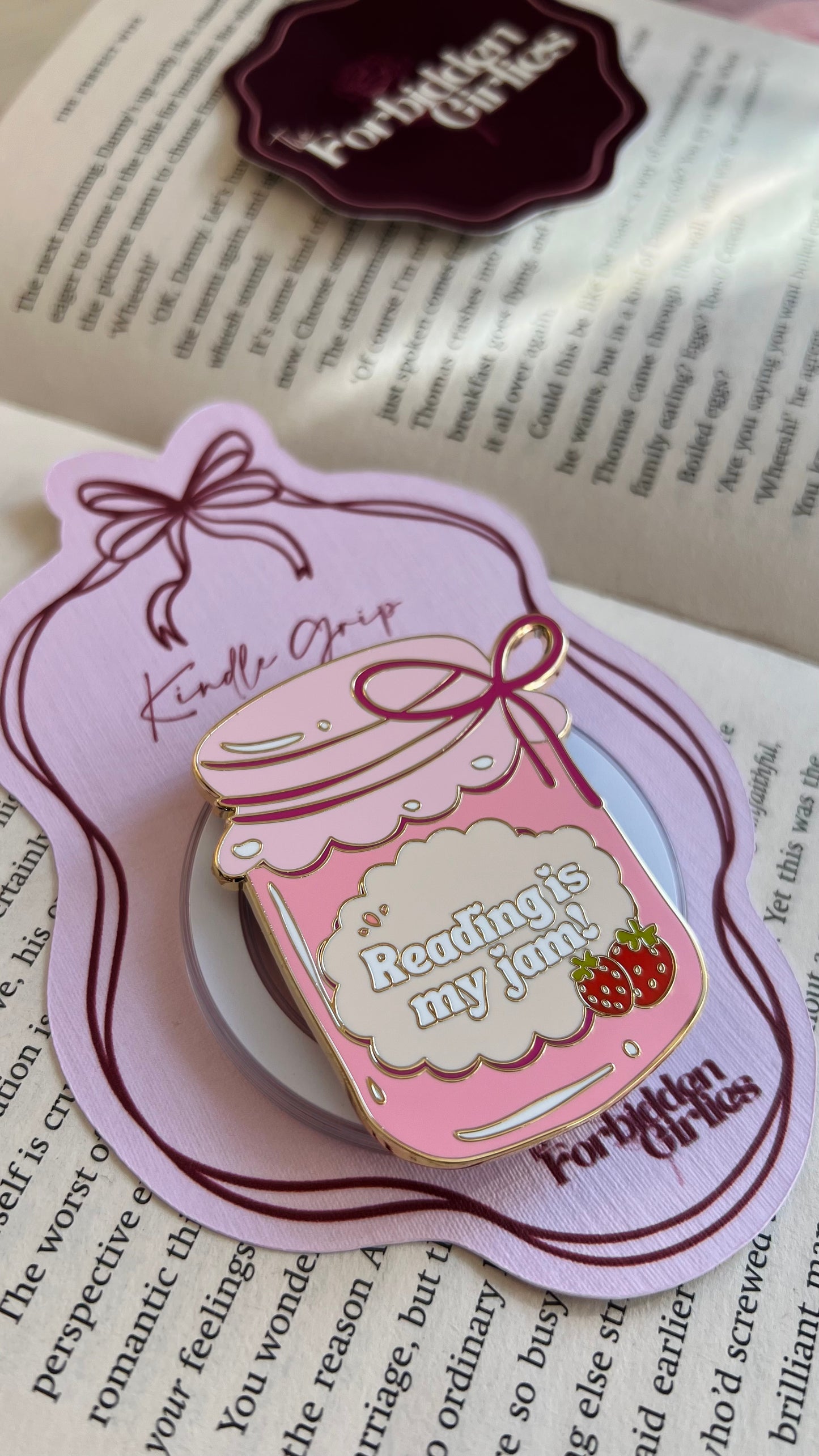 Reading is my jam Magnetic Kindle Grip