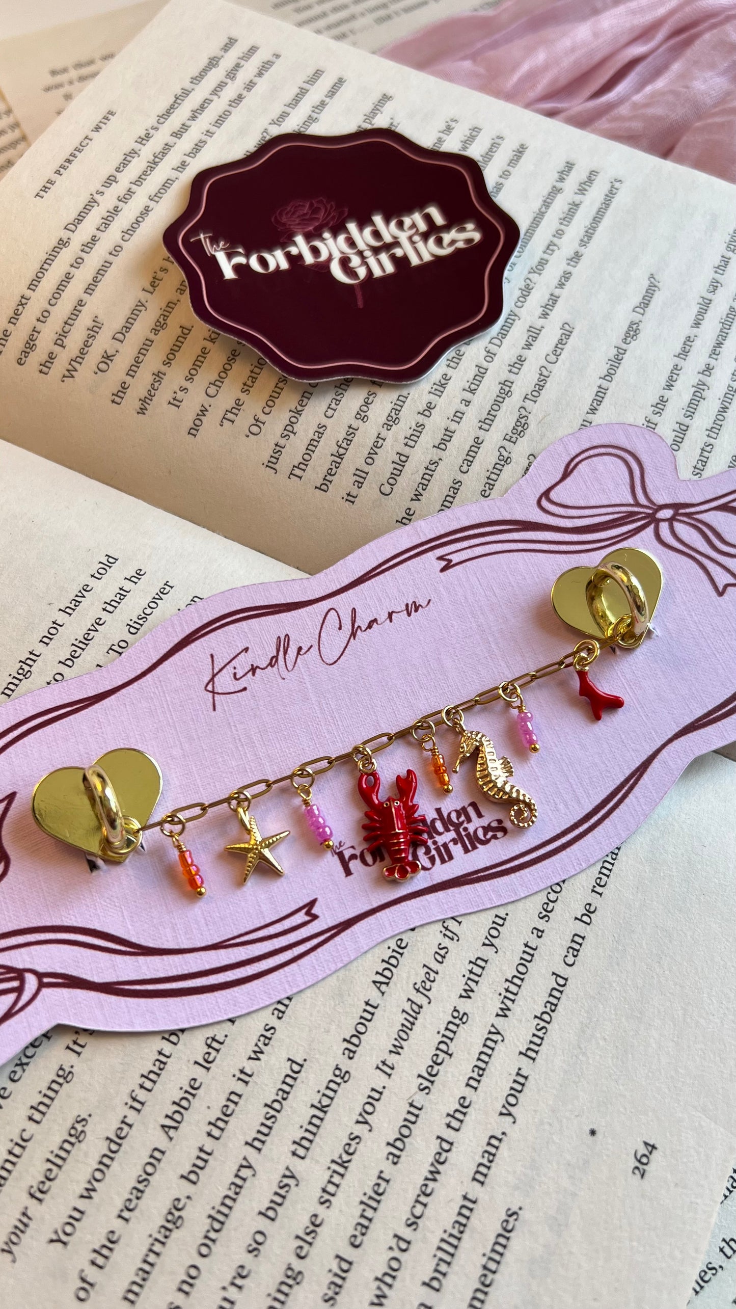 Coastal Lobster Kindle Charm (Double Hook)