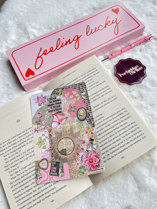Pink & Green WhatLoisReads Kindle Insert
