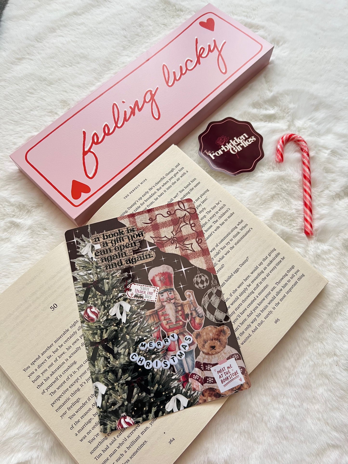 Smut Under the Christmas Tree Kindle Insert